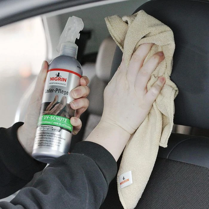 Nigrin Lederpflege Performance 73893, Spray, Für Alle Glattleder, Mit UV-Schutz, 300ml 2 Nigrin Lederpflege Performance 73893, Spray, Für Alle Glattleder, Mit UV-Schutz, 300ml – Bild 2