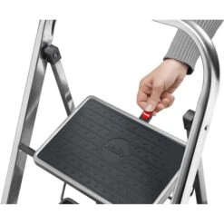 Hailo Klapptritt StandardLine K60, 4392-801, Aus Aluminium, Standhöhe 47cm, 2 Stufen, Silber -Böttcher Ag 32755cbbc7e74fb31551f32d7201683dcf898a86 klapptritt hailo k60 4392 801 aus aluminium